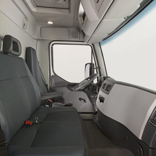Volvo VM - VM com PBT (Peso Bruto Total) de 32 toneladas 
