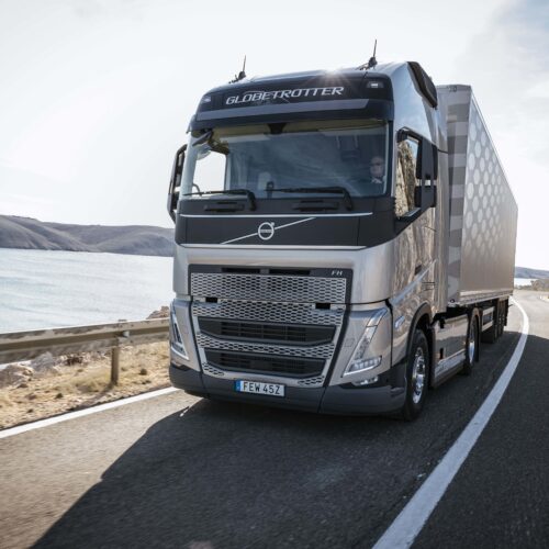 Novo Volvo FH europeu 