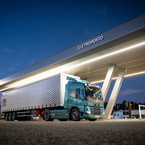 Volvo faz seu primeiro negócio de caminhões elétricos pesados no BrasilCaminhão Volvo FM ELECTRIC 100% Elétrico. Foto: Rodolfo Buhrer / La Image / Volvo 