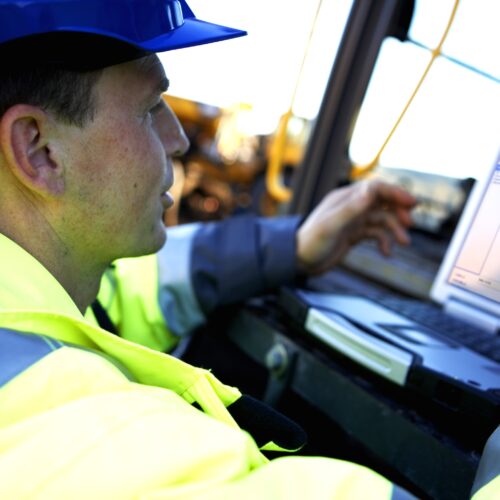 Volvo CE - Suporte ao cliente 