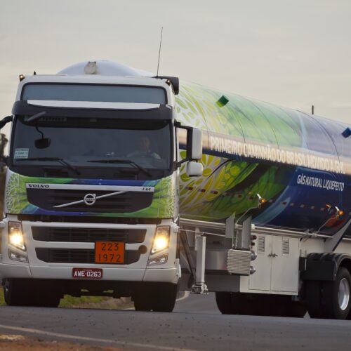 Volvo Trucks FM - GNL 