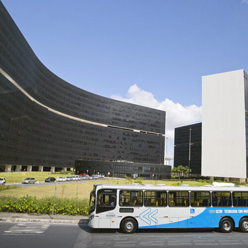 Volvo Bus - B270F 15m 