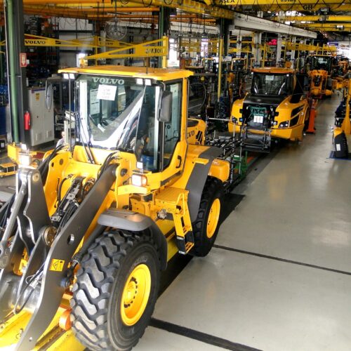 Volvo CE - Linha de produção compartilhada em Pederneiras 