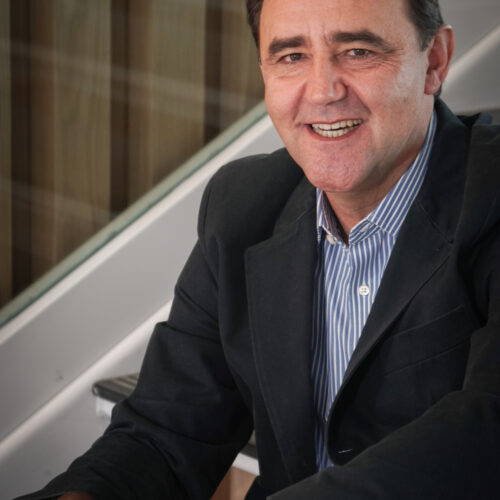 Clóvis Lopes, gerente comercial de caminhões da Volvo 
