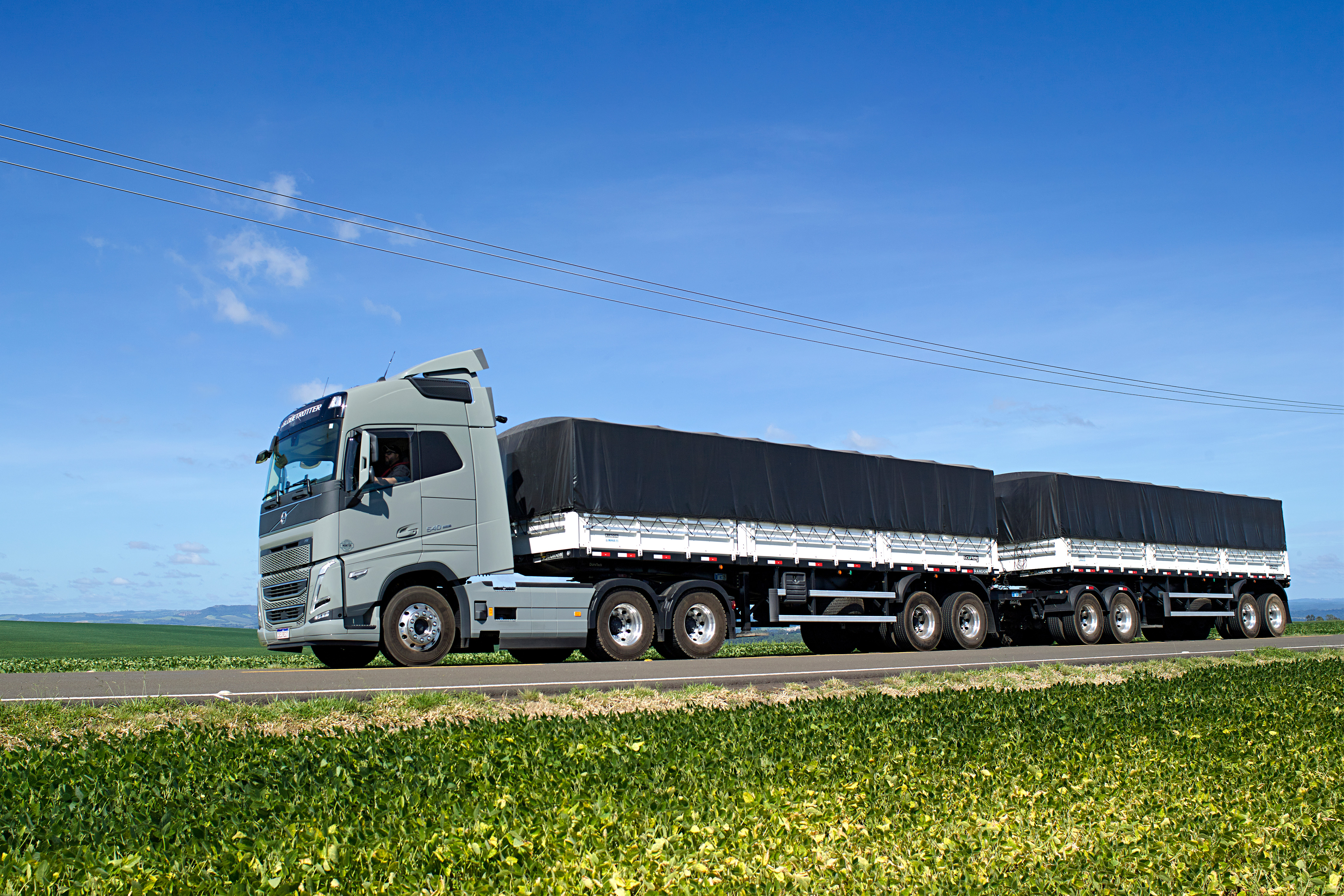 Volvo já oferece, sob consulta, caminhões FH que podem rodar com 100% de Biodiesel
