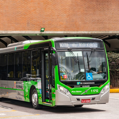 Volvo lidera renovação da frota de ônibus pesados de São Paulo em 2022 