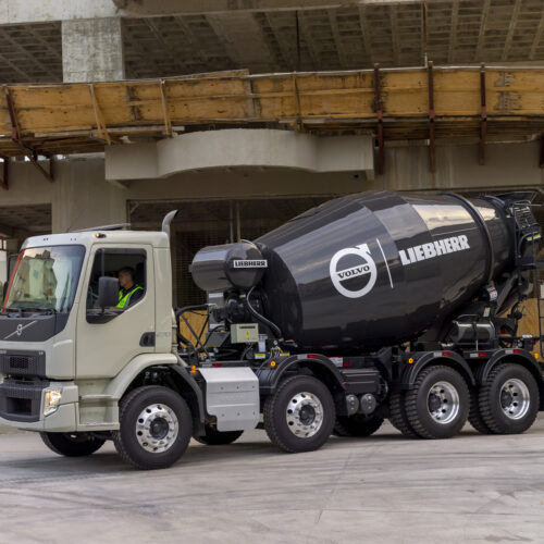 Volvo traz novidades para o setor de construção, com um caminhão ainda mais leve e eficaz 