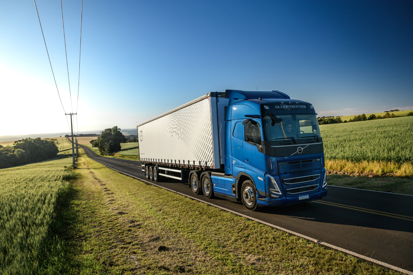 <h6>Volvo FH 2025 chega com avanços em produtividade e evolução de recursos de inteligência artificial</h6>